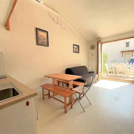 Mezzanine Climatise Avec Piscine, Terrasse, Parking Prive Et Proche - - Fr-1-229-861 Holiday home *